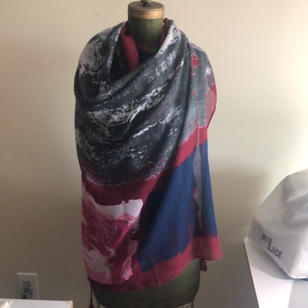 Lulla Collection wrap. - Picture 5 of 5
